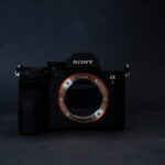 Nouveau Sony A7 V, désormais équipé d&rsquo;un capteur partiellement empilé et d&rsquo;un processeur IA